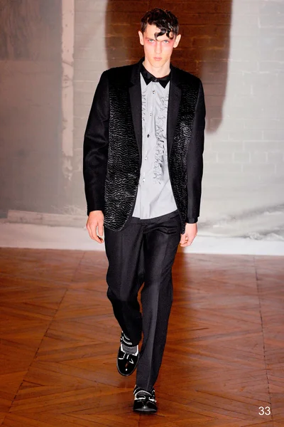 Look 33